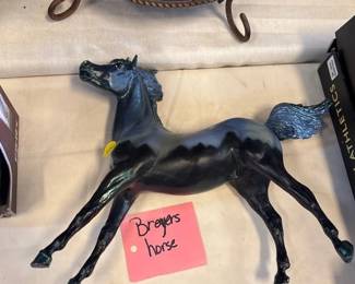 BREYER HORSE