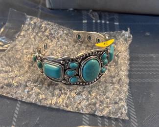 CUFF BRACELET