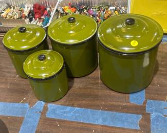 SET OF ENAMEL CANISTERS