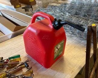 5 GAL GAS CAN