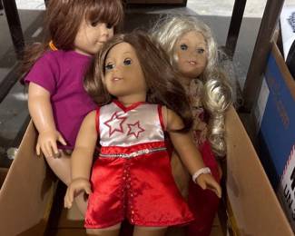 AMERICAN GIRL DOLLS