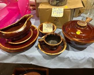 9 BROWN DRIP PIECES