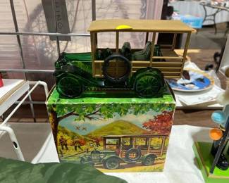 AVON STATION WAGON AFTER SHAVE BOTTLE