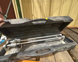 TILE CUTTER