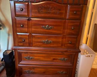 Vintage Chest of Drawers