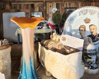 swung vase
