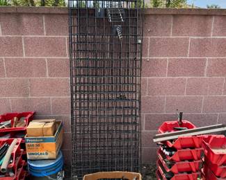 Last Minute Addition: Metal Retail Grid