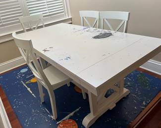 White table and (4) chairs (sold as is)