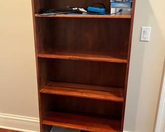 Wood bookcase unit 