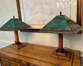 Stained glass table lamps