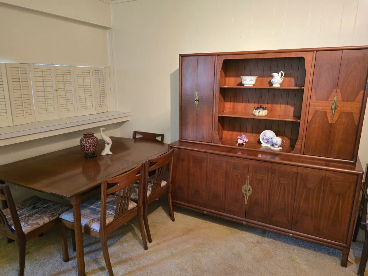 Beautiful vintage dining set. Table, 5 chairs, China hutch with inlay design and brass accents