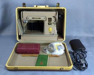 Singer 301A Portable Electric Sewing Machine with Case and Accessories