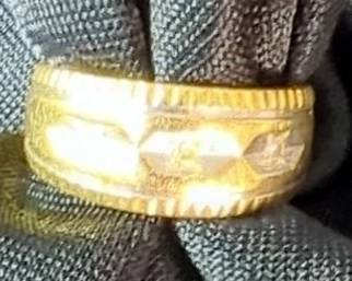 Miracle 14K-B Gold Ring With Diamond Chips