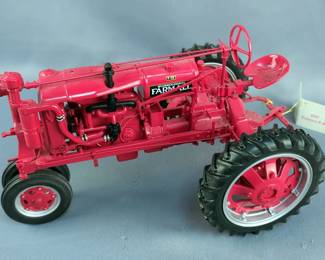 The Franklin Mint 1937 Farmall F-20 Die Cast Tractor