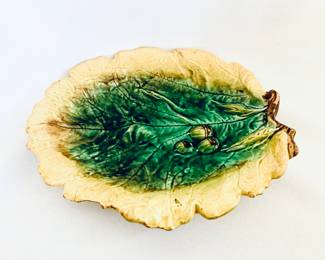 MAJOLICA