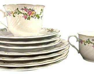 Lynns Fine China Set