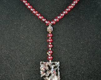 Polished Cherry Amber Bakelite Beaded Necklace With Artistic Chinese Pendant
