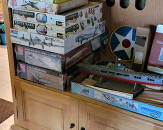 vintage models in boxes