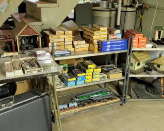 HO trains and accessories