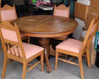 Kitchen table with 4 chairs