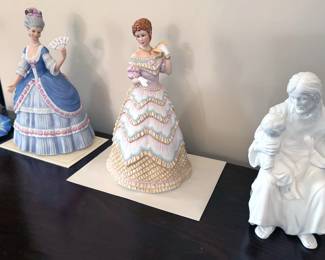 Assorted figurines