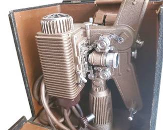 Vintage Revere Model 85 8mm Projector