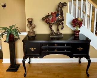 Beautiful Bassett Buffet • Horse Sculpture