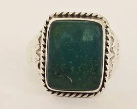 Vintage Native American Sterling Silver with Green Stone Ring