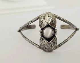 Vintage Native American Sterling Silver with Mother of Pearl Cuff Bracelet