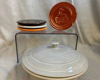 FIESTA, 6 PC Covered Casserole Dish Trivet Set, Pearl Grey Chocolate Paprika Tangerine