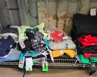 3526 Over 30 Pieces of Mens, Womens Clothing