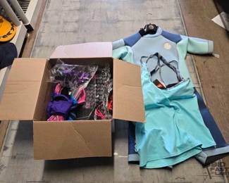 4524 Wet Suit, Tankini and Swim Suits