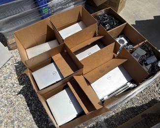 2515 78 Dell XPS 15 9575 Laptops