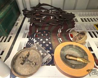 8134 Metal Wall Decor, Ash Trays Screws
