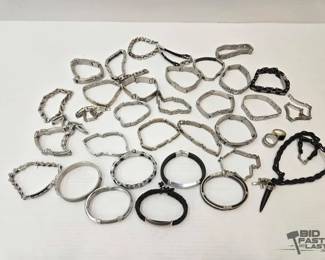 1614 Costume Jewelry Bracelets Rings