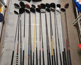4512 20 Golf Clubs