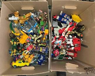 4580 2 Boxes of Transformer Toys