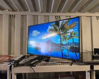 8100 LG 42 TV