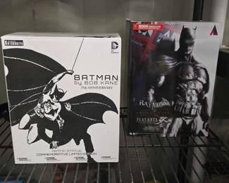 4566 2 Batman Collectors Figures