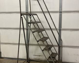 7 Step Rolling Safety Ladder