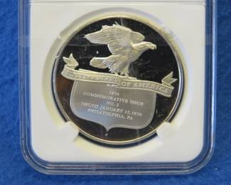 Lot 394. Franklin Mint Postmasters of America 1976 sterling silver round weighing 24.6 grams