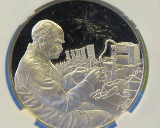 Lot 322. Franklin Mint Postmasters of America 1973 sterling silver round weighing 25.5 grams