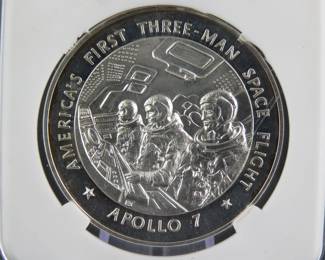 Lot 46. Franklin Mint America In Space 1968 Apollo 7 sterling silver round weighing 26.6 grams