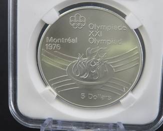 Lot 232. 1976 Canadian $5 proof sterling silver coin weighing 24.0 grams