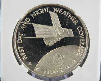 Lot 44. Franklin Mint America In Space 1970 ITOS I sterling silver round weighing 25.3 grams