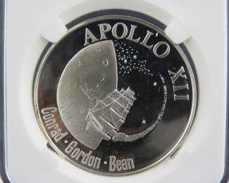 Lot 51. Franklin Mint Apollo XII sterling silver round weighing 20.3 grams