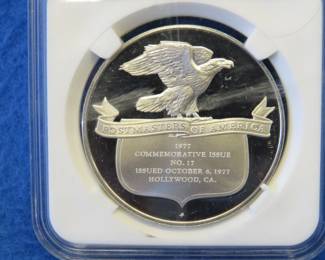 Lot 298. Franklin Mint Postmasters of America 1977 sterling silver round weighing 24.1 grams