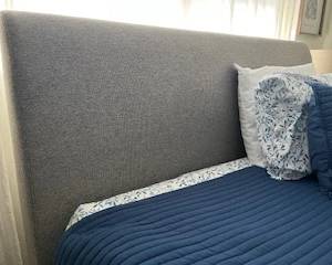 Upholstered Platform Queen bed
