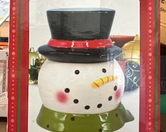 Snowman-Themed Ceramic Cookie Jar