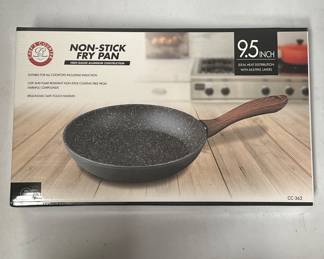9.5-Inch Non-Stick Fry Pan with Wood-Style Handle